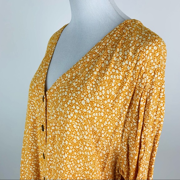 Anthropologie Maeve Floral Button Down Top Large - Picture 6 of 15